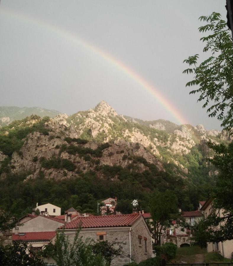 Les Chalets Quazemi A Casteil Zewnętrze zdjęcie